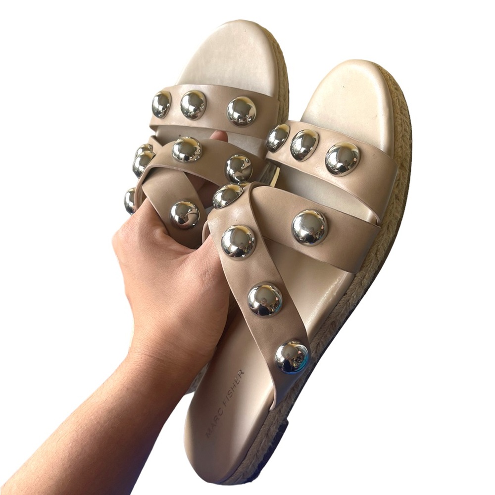 Marc Fisher Prisca Blush Nude Ornamental Ball Studded Vegan Leather Slides 10
